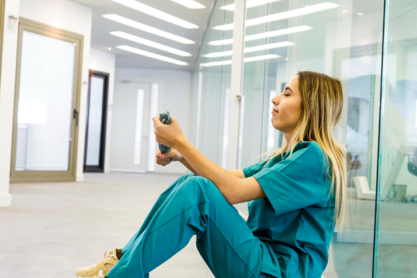 How to Survive 12-Hour Nursing Shifts: Helpful Tips